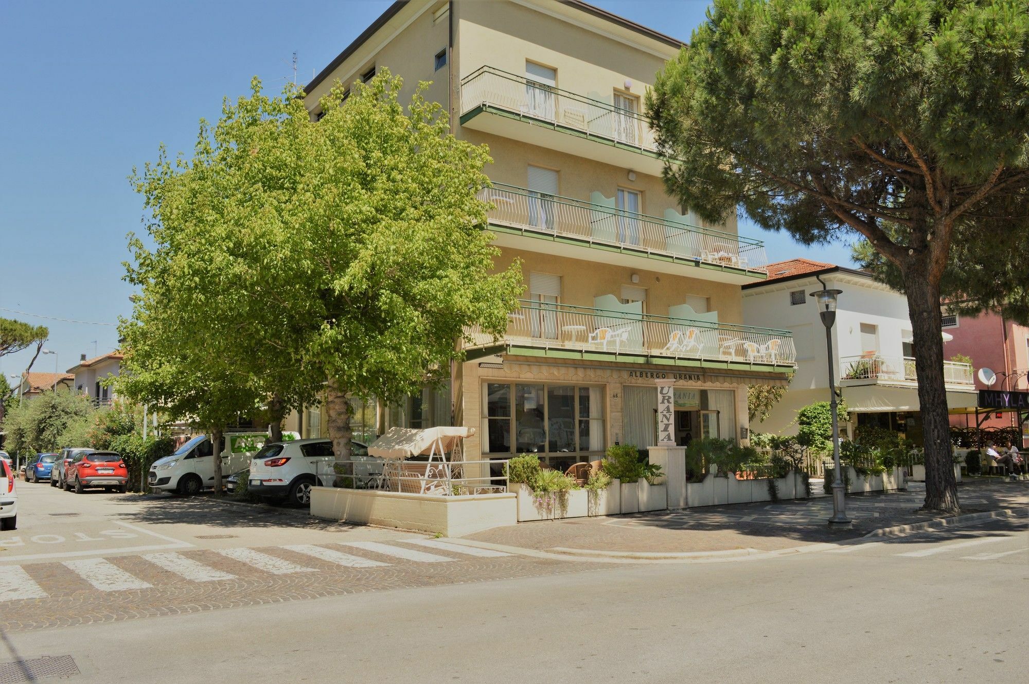 Urania Hotel Fogliano Marina Екстериор снимка